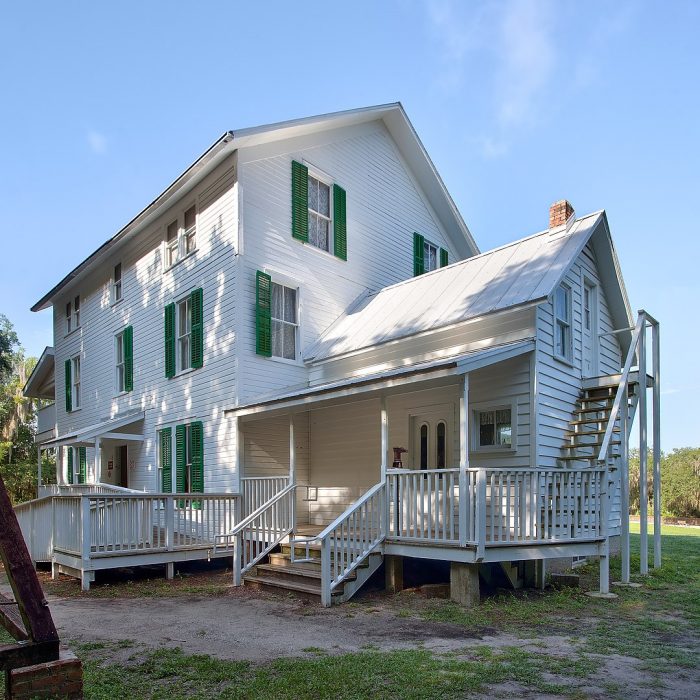 Louis P. Thursby House by MrX via Wikipedia CC