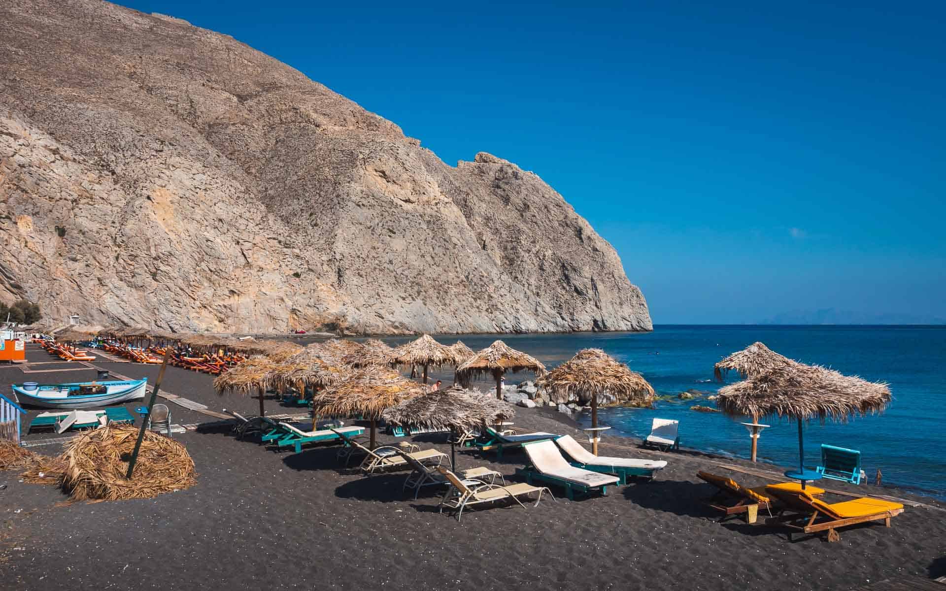 kamari beach santorini