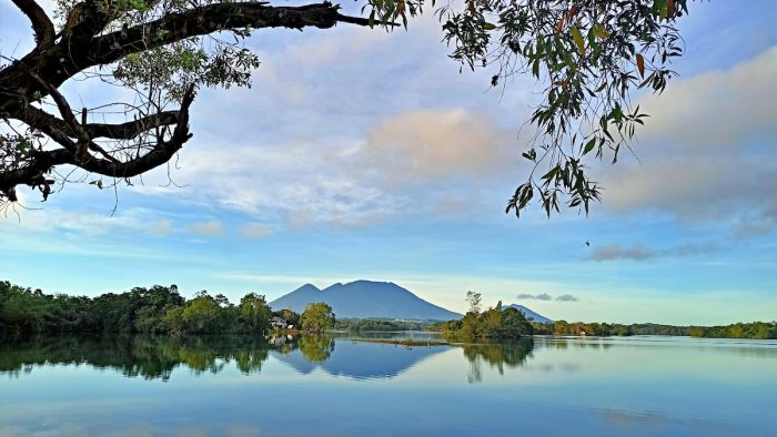 Lake Lumot in Cavinti Laguna