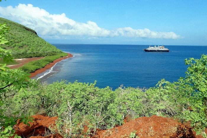 Galapagos Cruise Tour