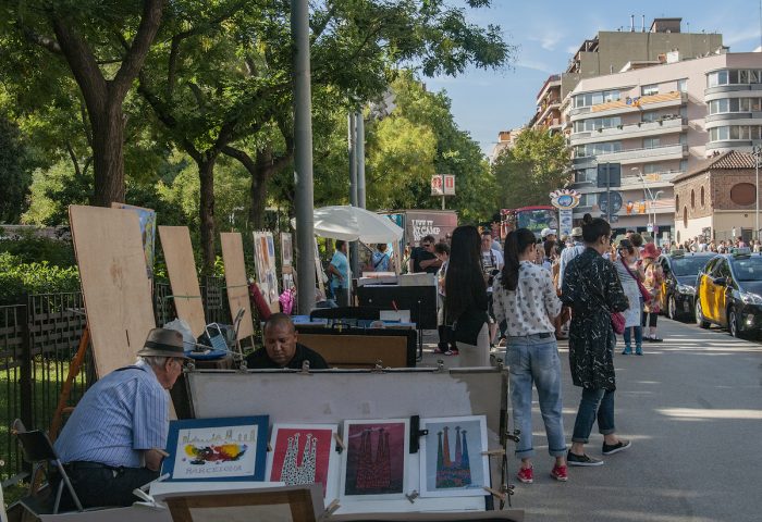 Souvenir stalls abound at the side streets in front of the cathedral.