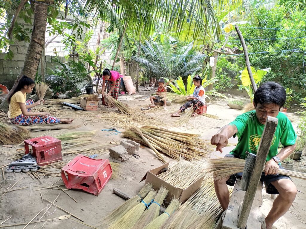 Broom makers in Romblon