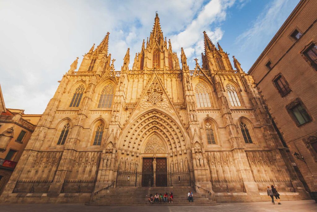 28 of the Best Places to Visit in Barcelona