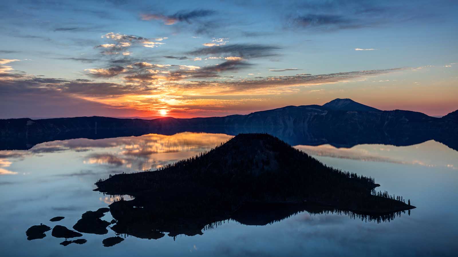 Crater Lake National Park in Oregon