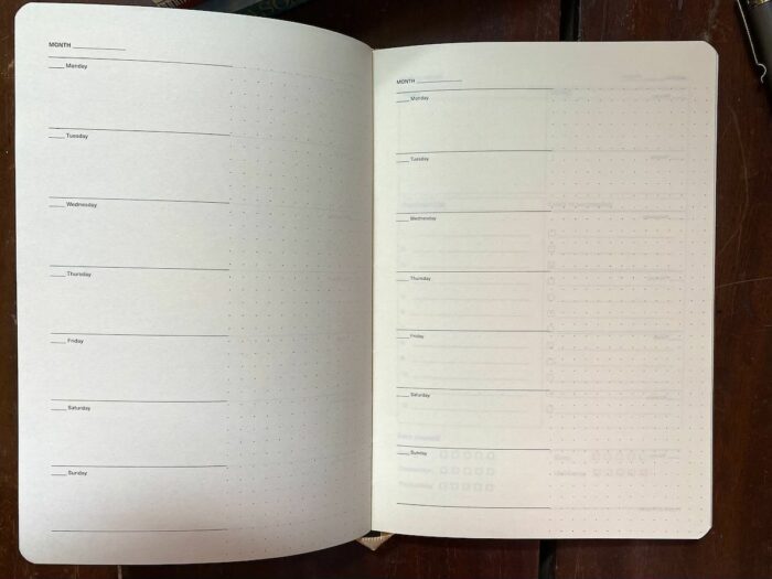 Dateless monthly spreads and weekly pages