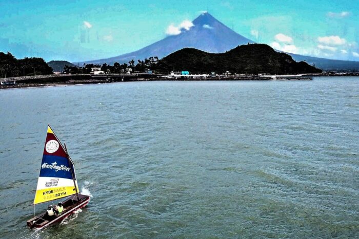 Oz Goose sailboat at Albay