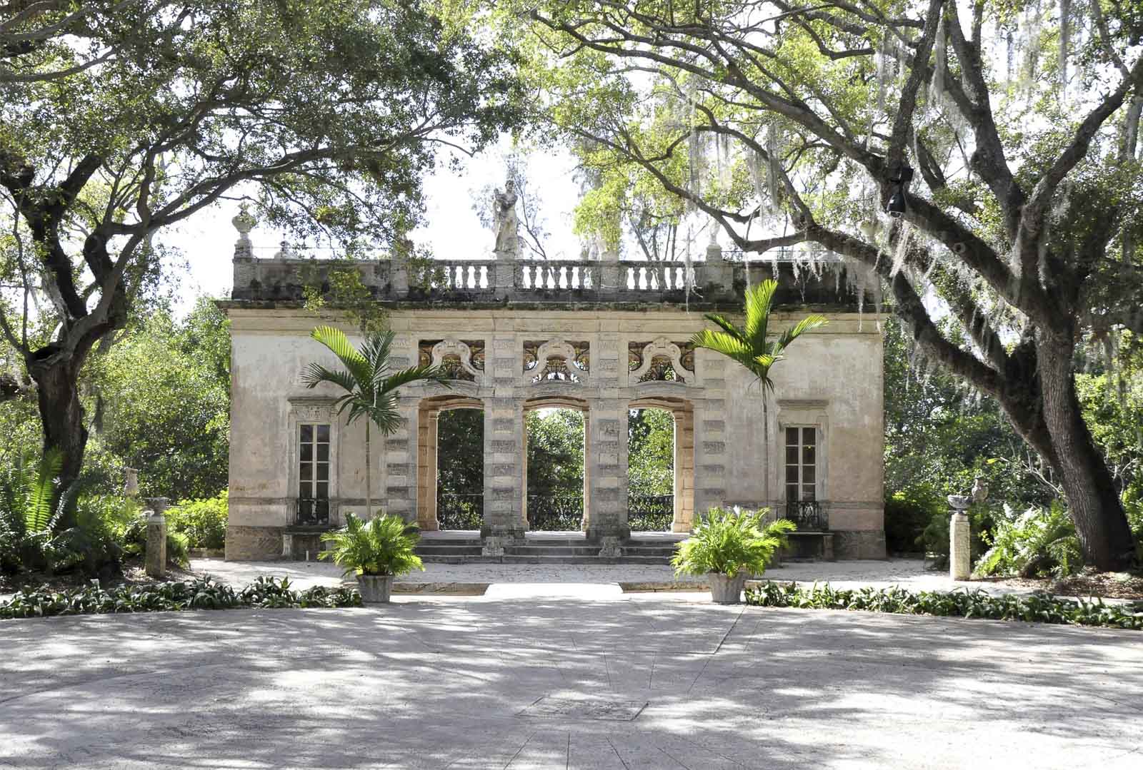 visit the Vizcaya Museum nd Gardens in Miami Florida