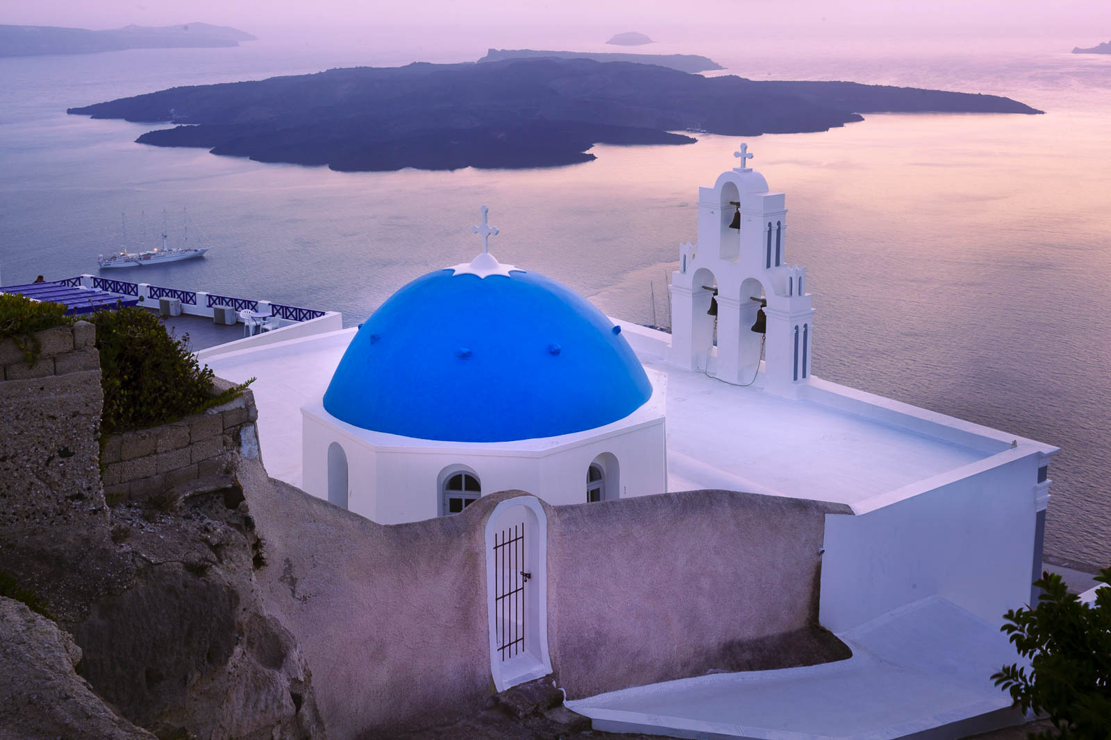 Where to stay in Santorini Fira