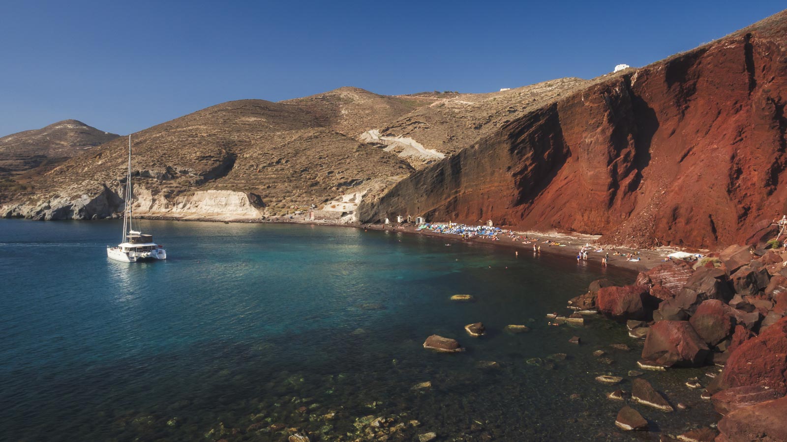 Where to stay in Santorini Akrotiri Red Beach