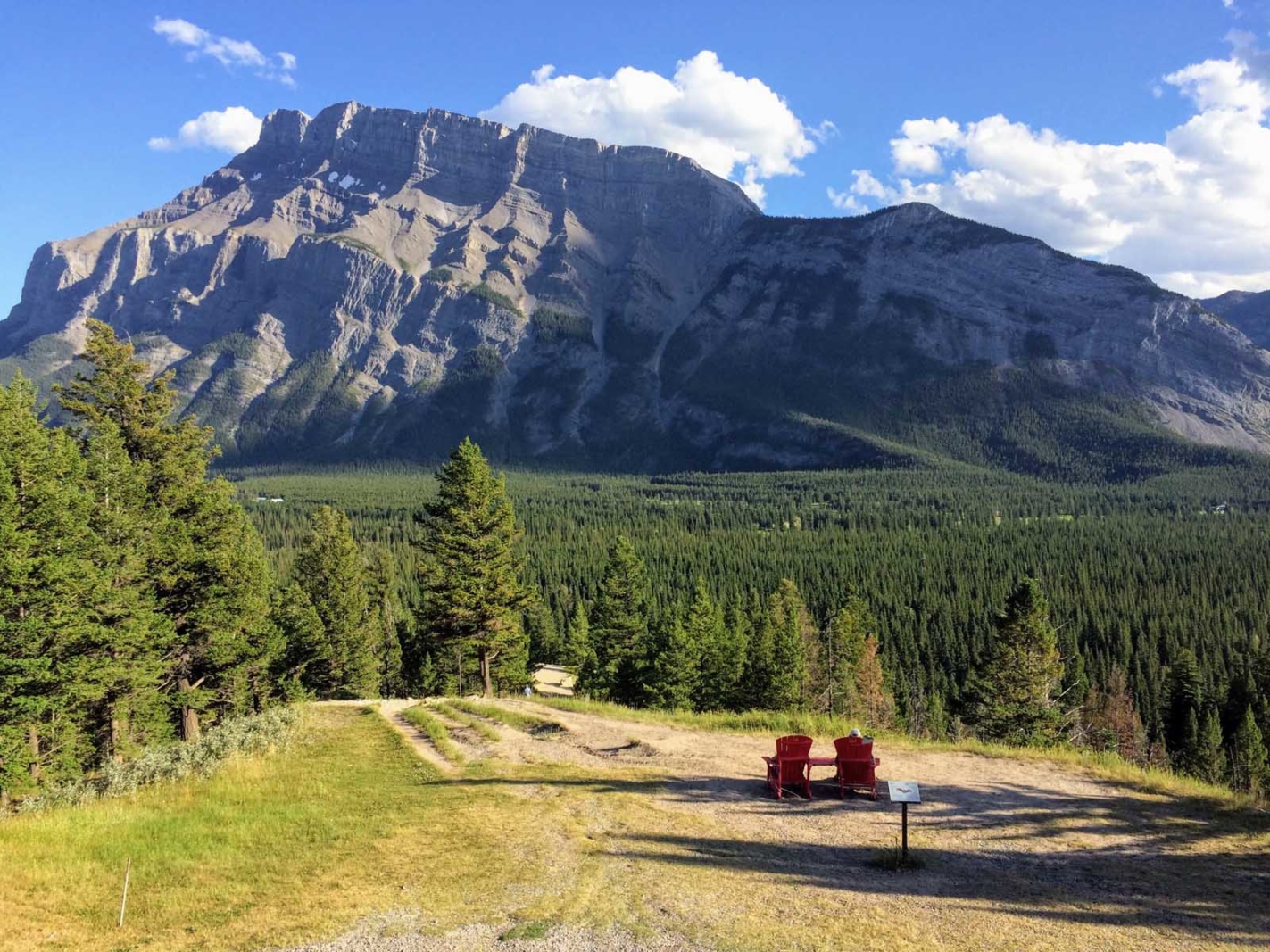 Best Banff hikes Tunnel Mountain Viewpoint