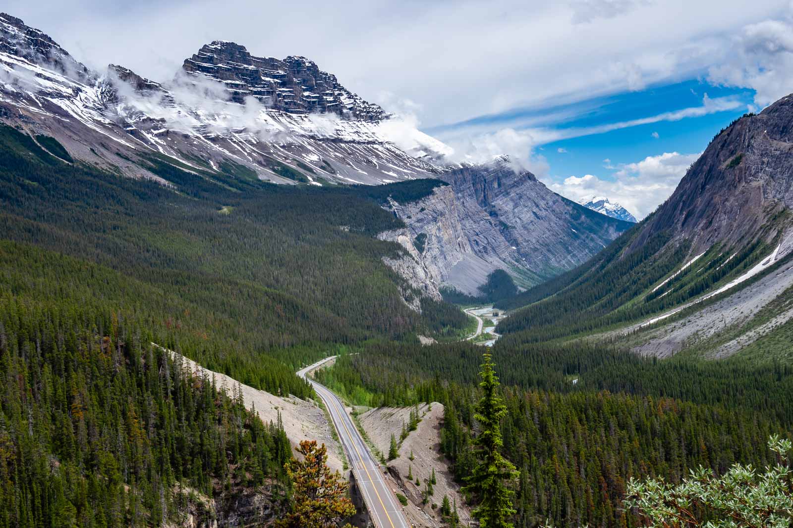 How far is Jasper to Banff