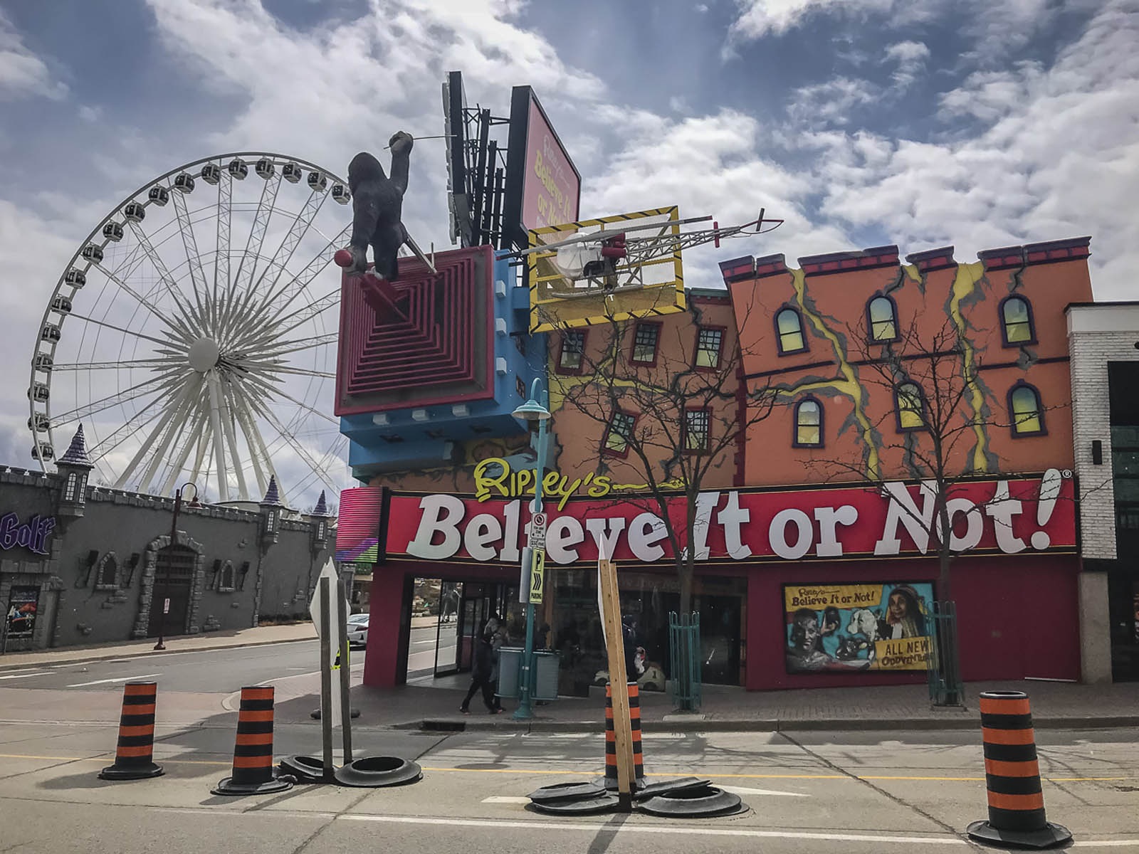 things to do in niagara falls clifton hill