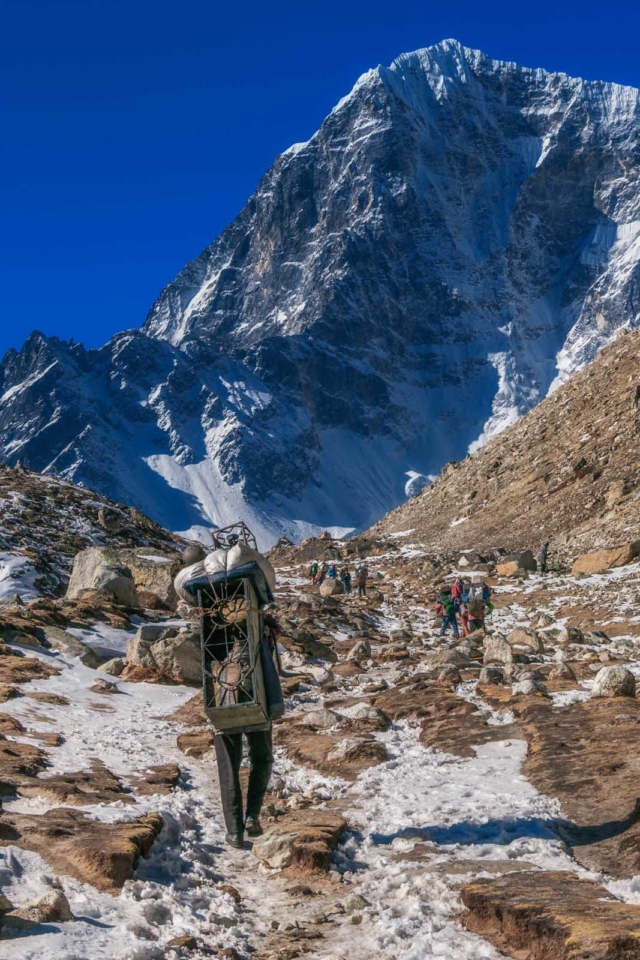 everest base camp trek porter