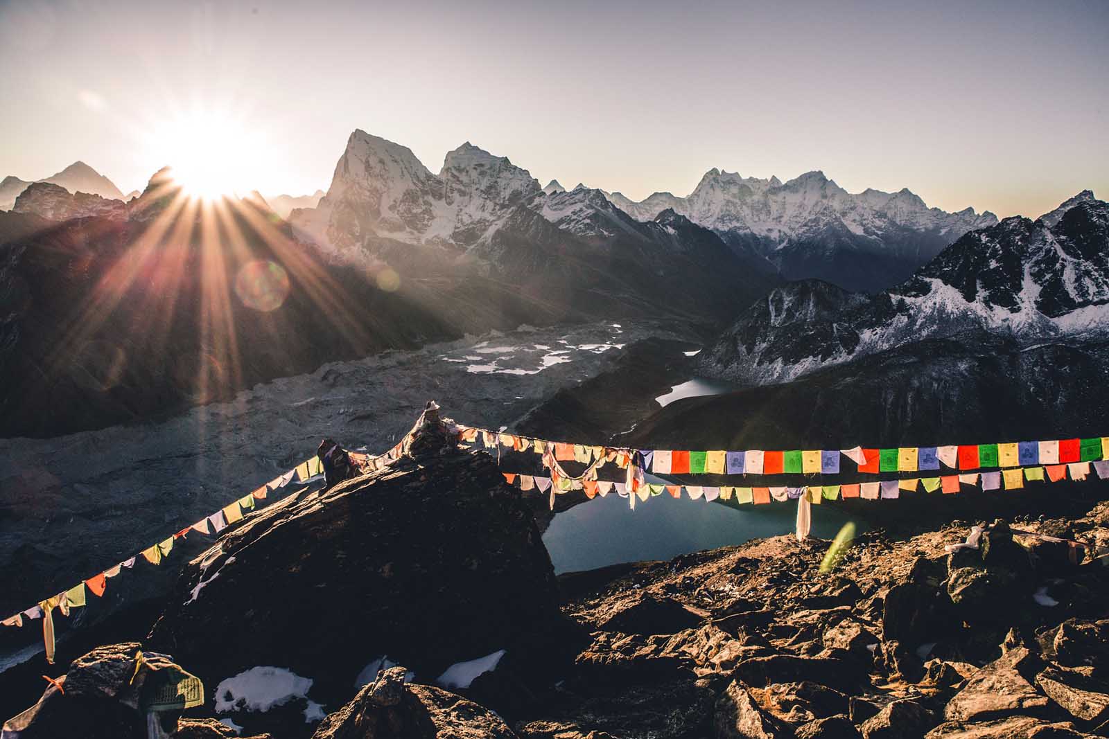 everest base camp trek prayer flags