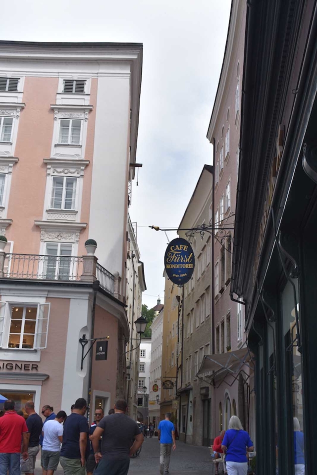 things to do in salzburg Linzergasse