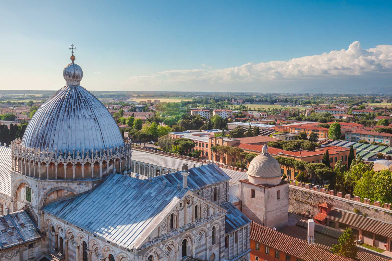 Best Day Trips From Florence Pisa town