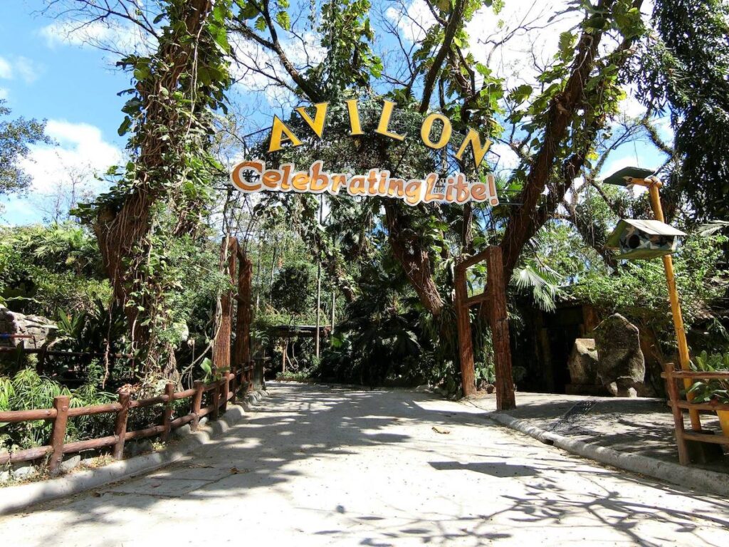 Avilon Zoo in Rizal